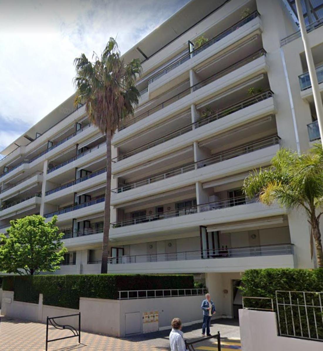 Fully Equipped Apartment With Large Terrace Lounge Area カンヌ エクステリア 写真