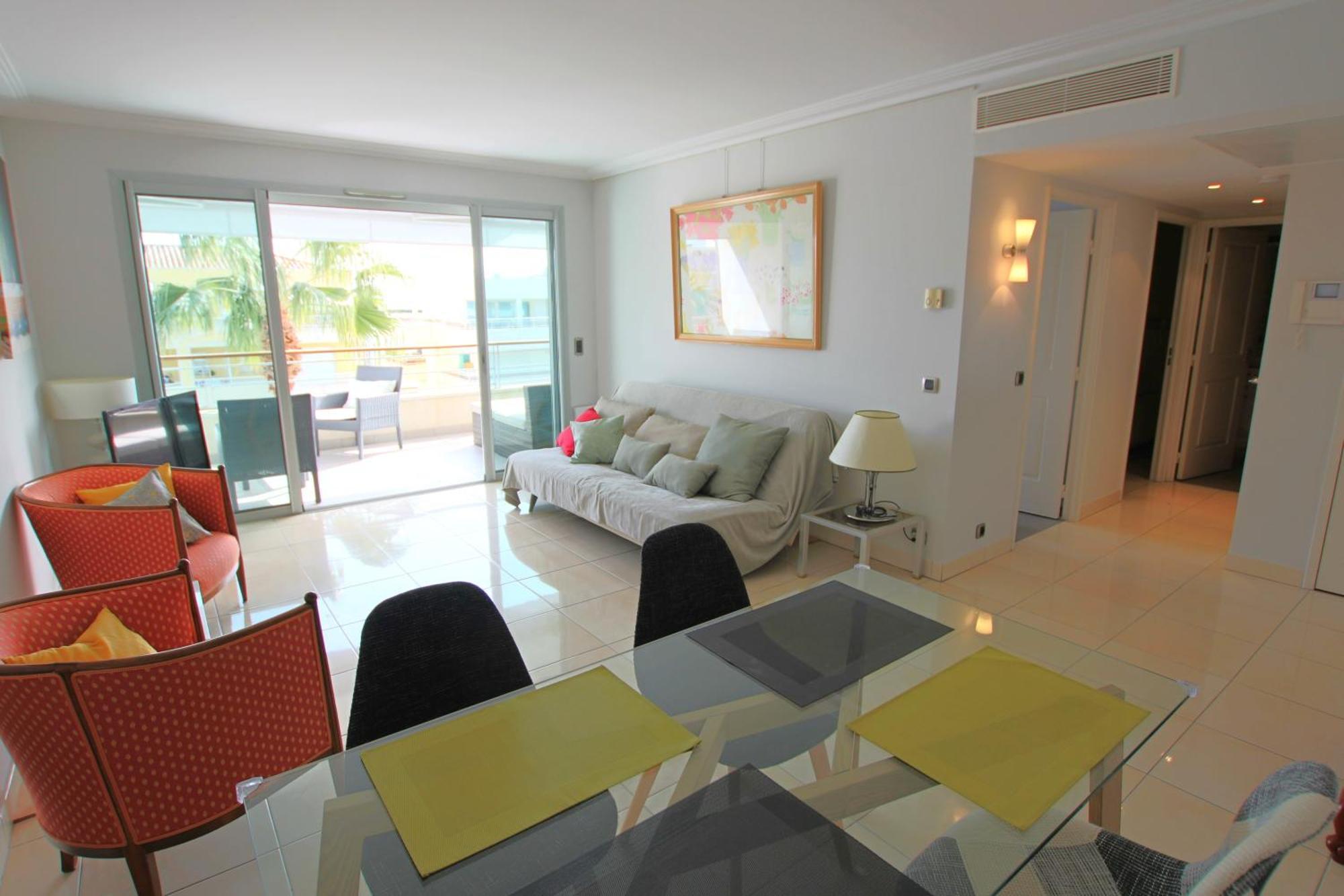 Fully Equipped Apartment With Large Terrace Lounge Area カンヌ エクステリア 写真